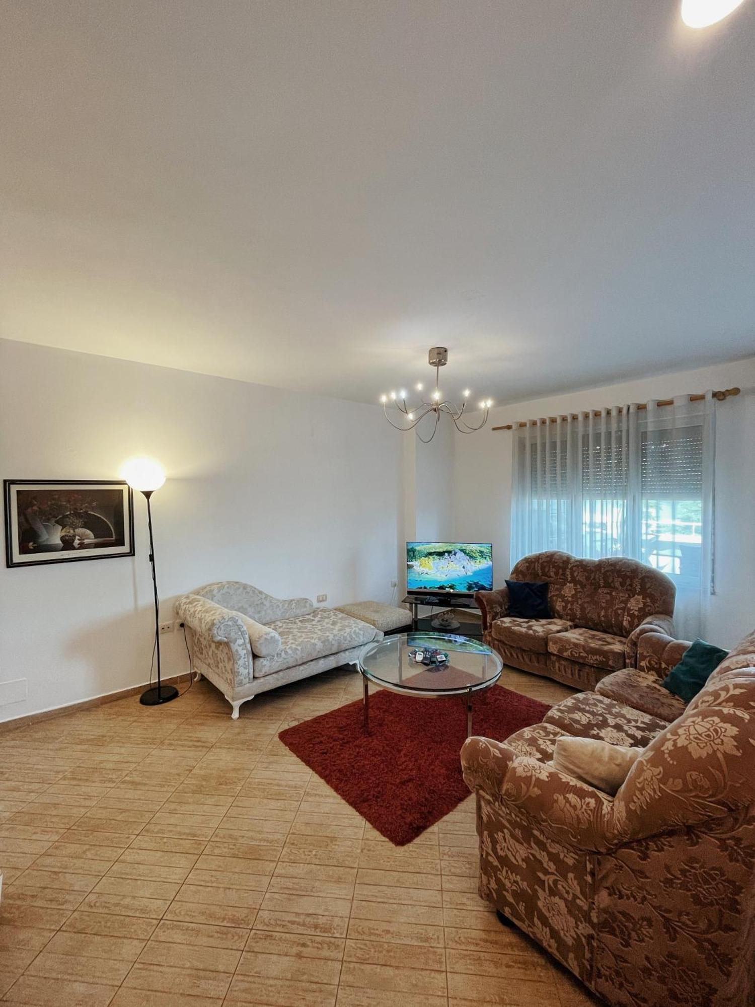 Lovely Apartment Tirana Buitenkant foto