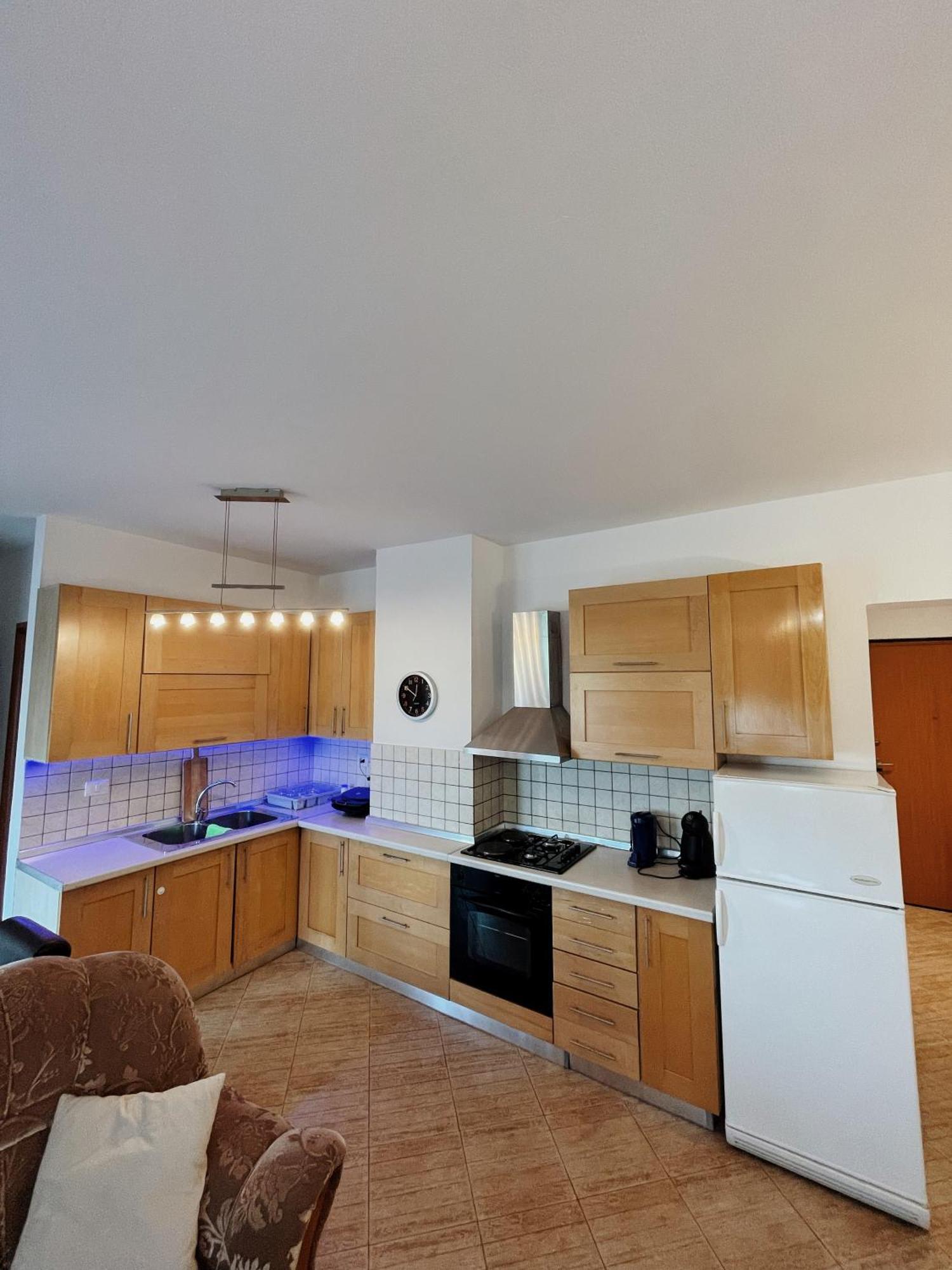 Lovely Apartment Tirana Buitenkant foto