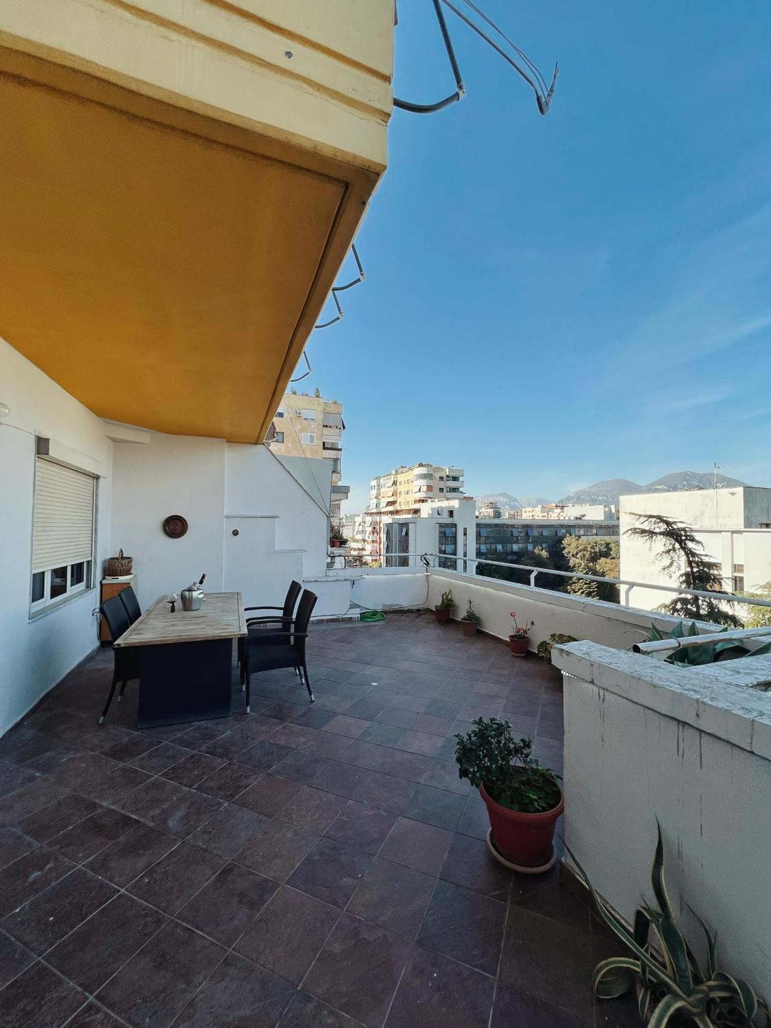 Lovely Apartment Tirana Buitenkant foto