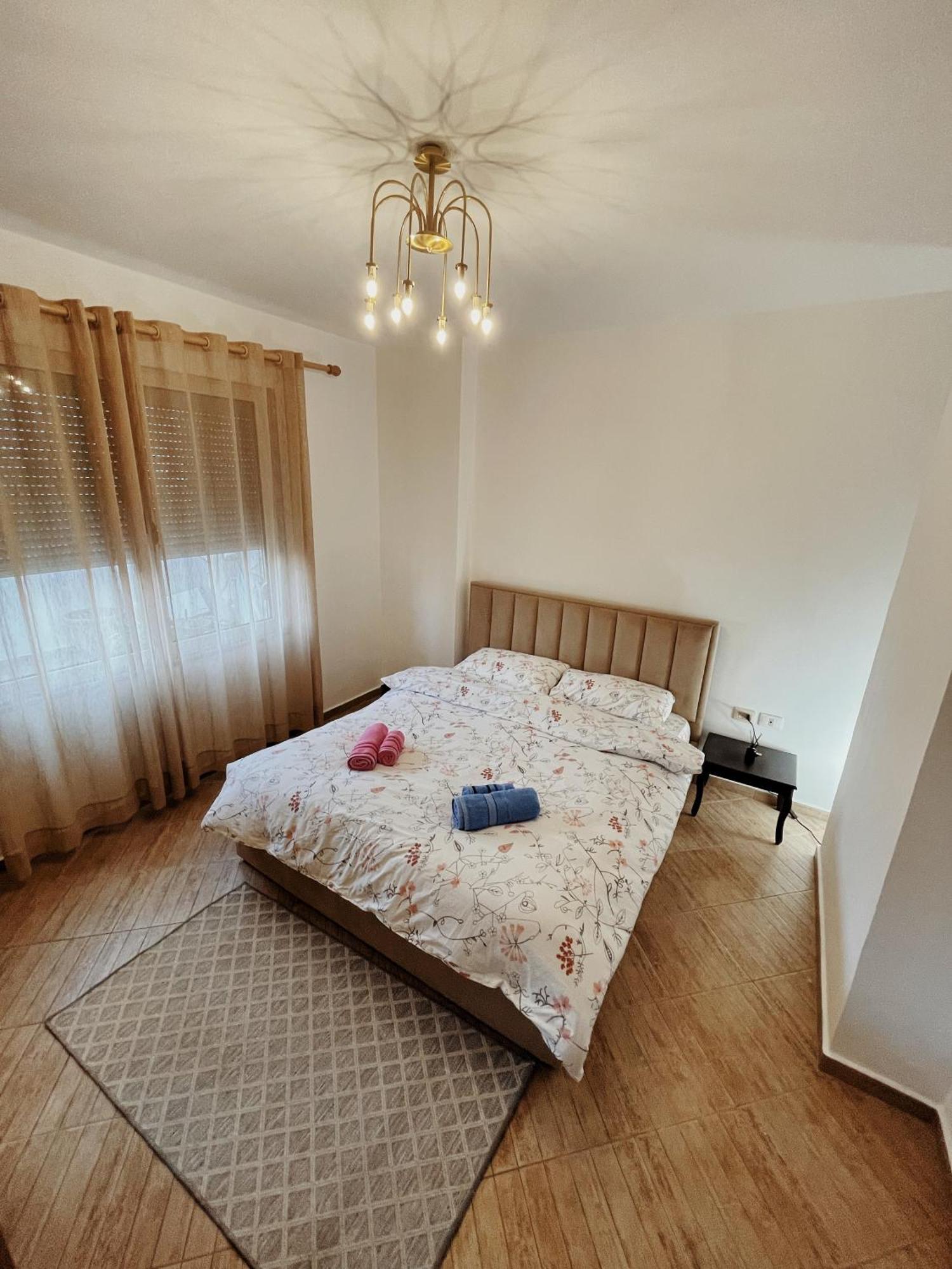 Lovely Apartment Tirana Buitenkant foto